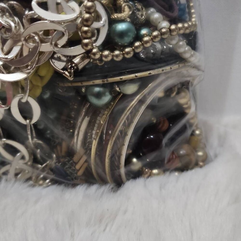 Grandma Jewelrybox Crafting Jewelry Treasures Lot 3lbs #2 - Picture 6 of 8
